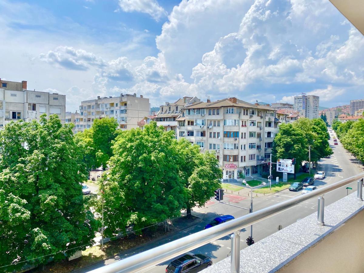 Colourful Apartment For 4 Guests And Free Parking Stara Zagora Esterno foto